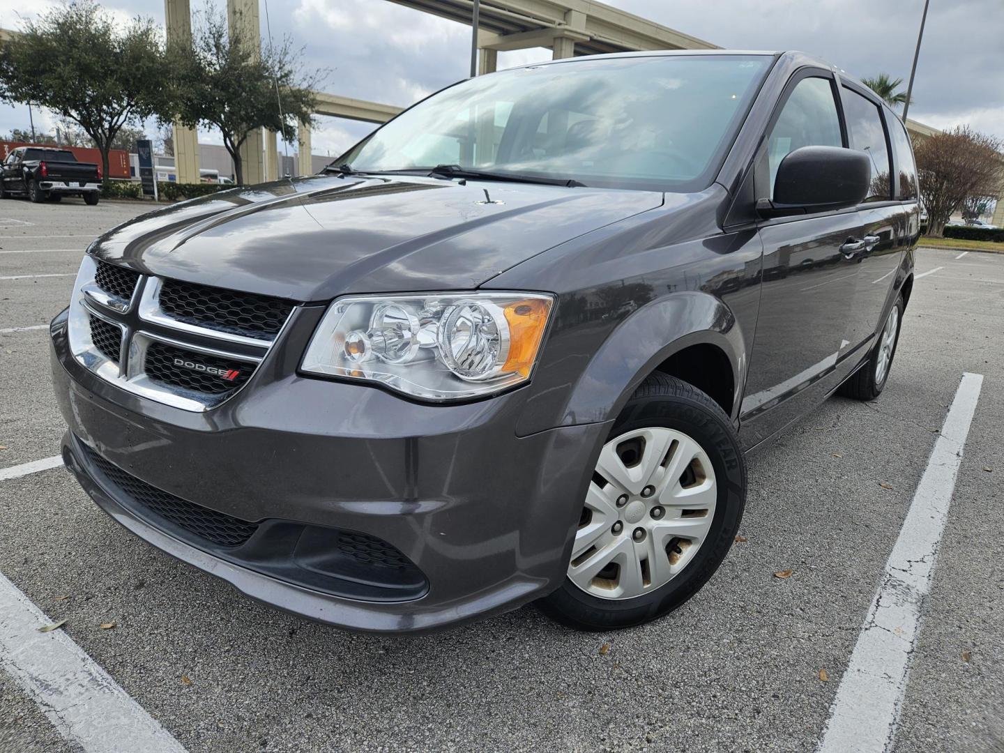 2018 Gray Dodge Grand Caravan SE (2C4RDGBG9JR) with an 3.6L V6 DOHC 24V engine, 6A transmission, located at 5005 Telephone Rd., Houston, TX, 77087, (713) 641-0980, 29.690666, -95.298683 - Photo#0