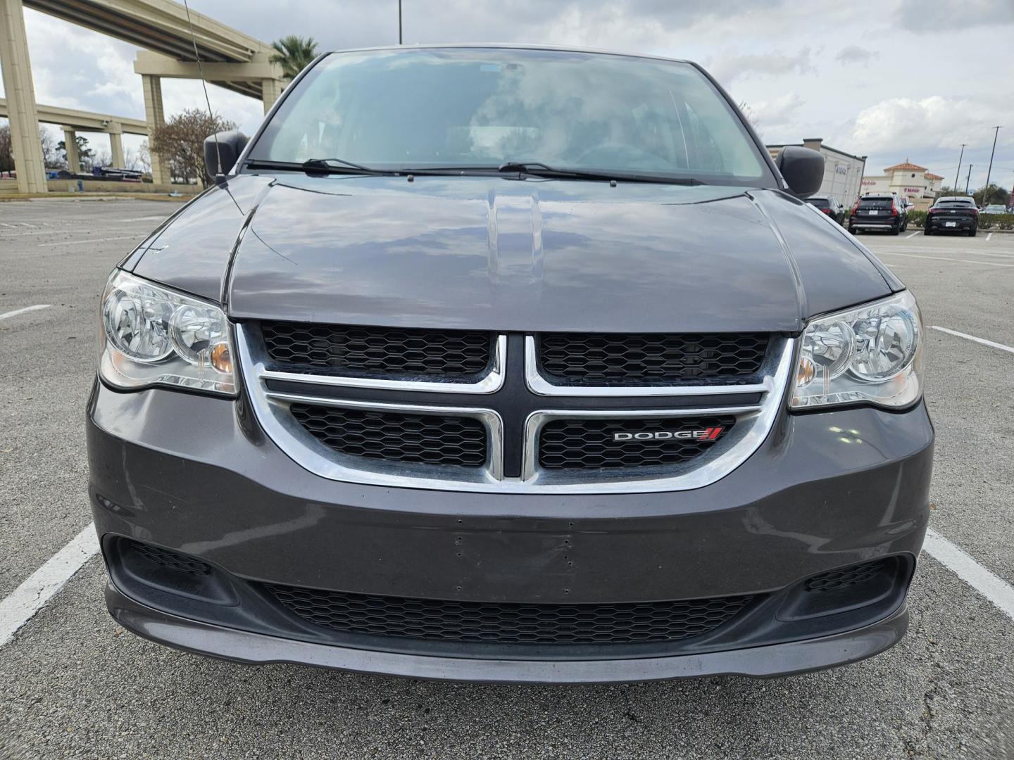2018 Gray Dodge Grand Caravan SE (2C4RDGBG9JR) with an 3.6L V6 DOHC 24V engine, 6A transmission, located at 5005 Telephone Rd., Houston, TX, 77087, (713) 641-0980, 29.690666, -95.298683 - Photo#1
