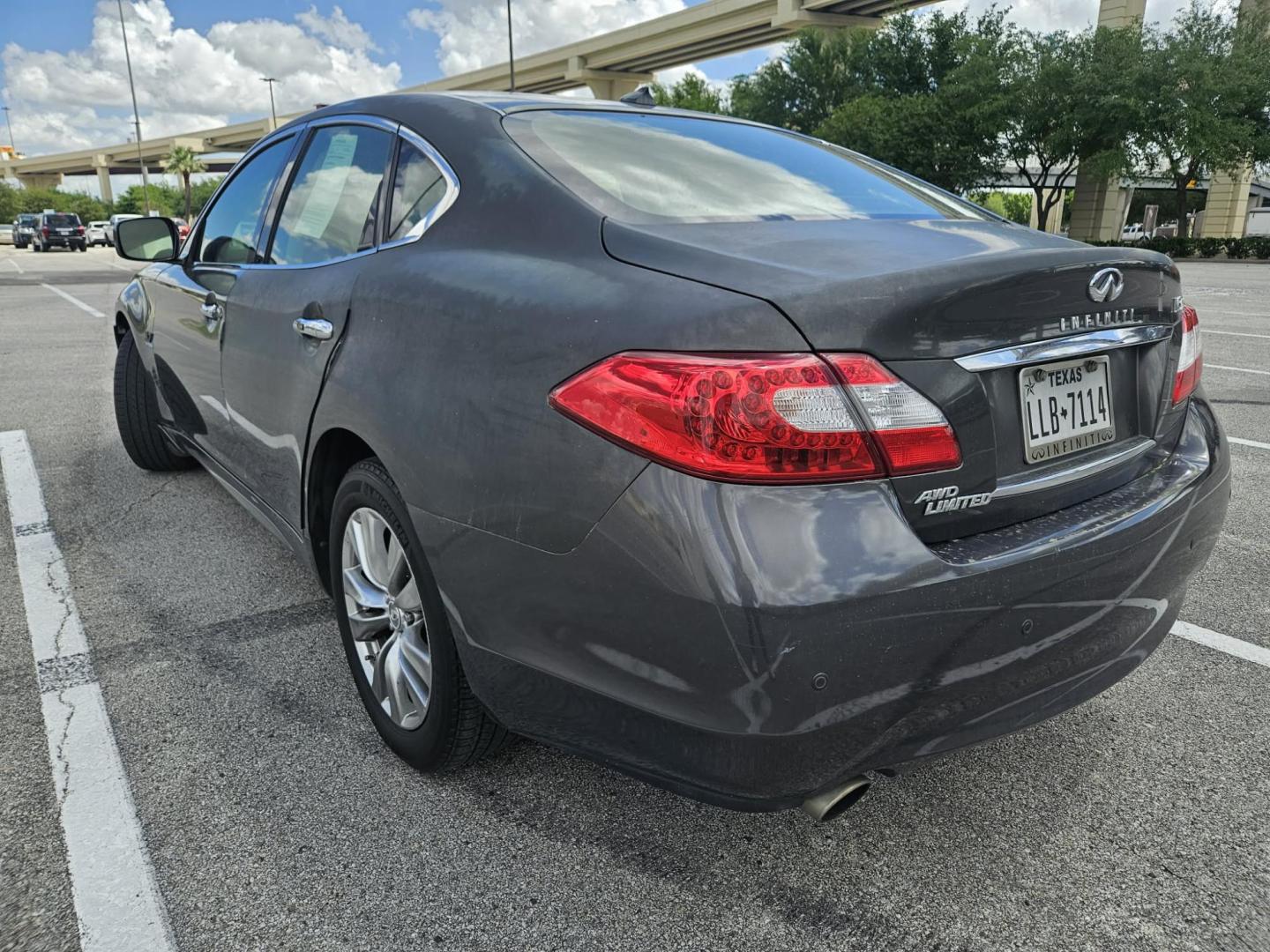 2013 Gray Infiniti M 37x (JN1BY1AR7DM) with an 3.7L V6 DOHC 24V engine, 7-Speed Automatic transmission, located at 5005 Telephone Rd., Houston, TX, 77087, (713) 641-0980, 29.690666, -95.298683 - Photo#1