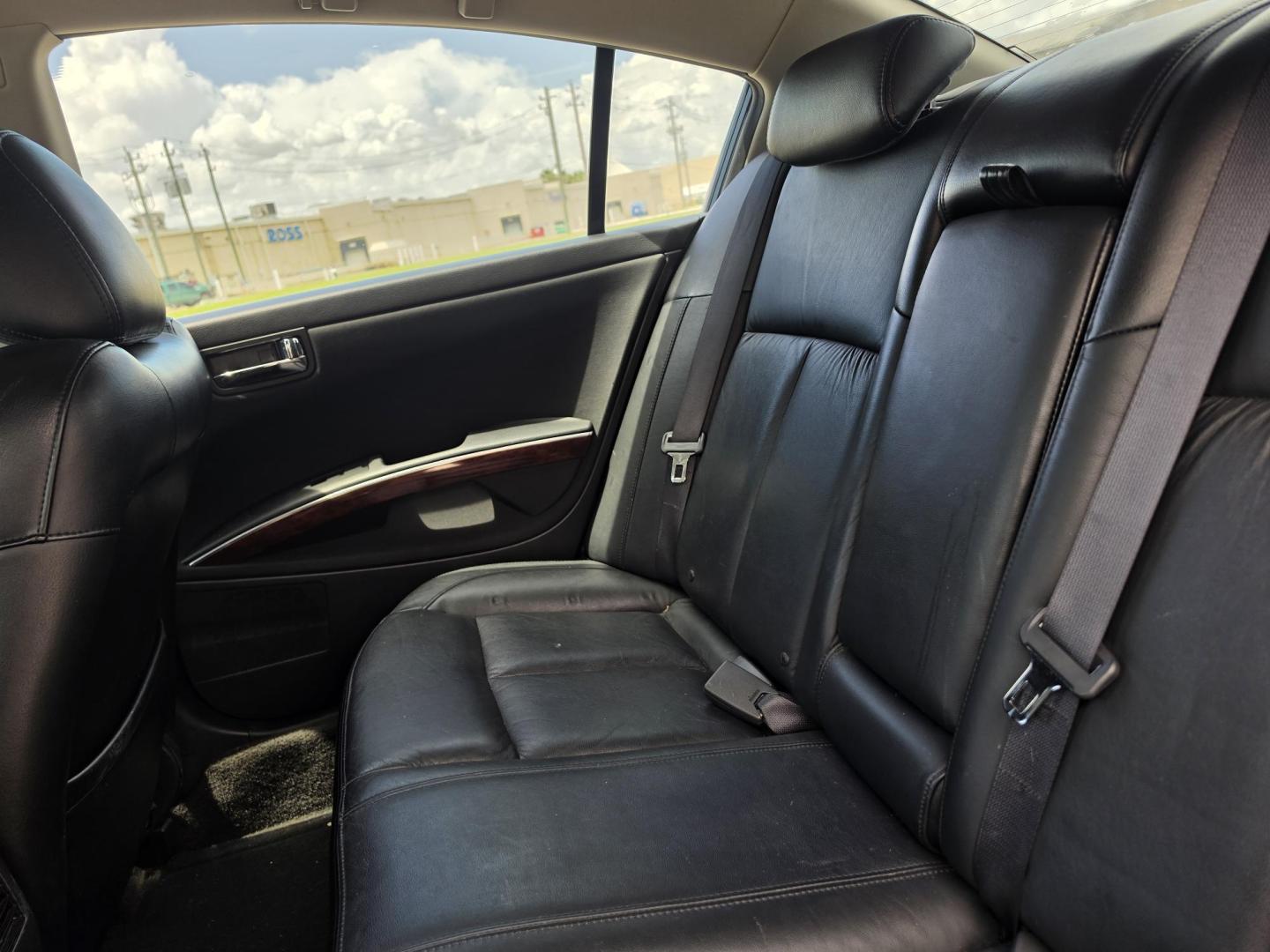 2007 Red Nissan Maxima SE (1N4BA41EX7C) with an 3.5L V6 DOHC 24V engine, located at 5005 Telephone Rd., Houston, TX, 77087, (713) 641-0980, 29.690666, -95.298683- Photo#4