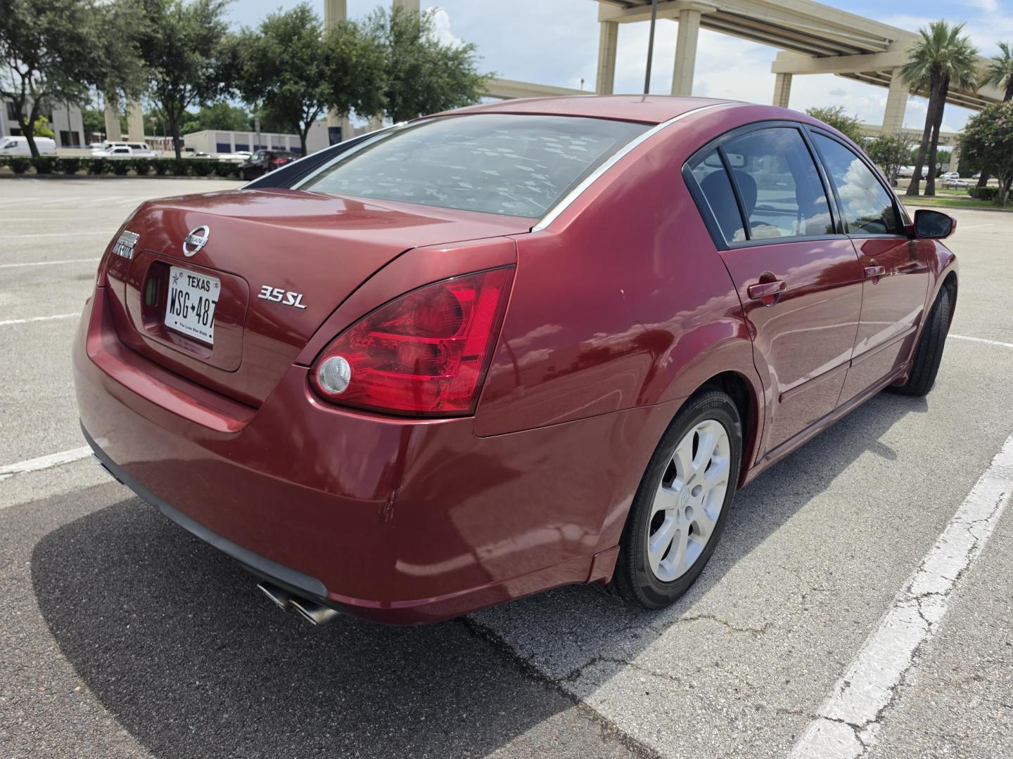 2007 Red Nissan Maxima SE (1N4BA41EX7C) with an 3.5L V6 DOHC 24V engine, located at 5005 Telephone Rd., Houston, TX, 77087, (713) 641-0980, 29.690666, -95.298683- Photo#2