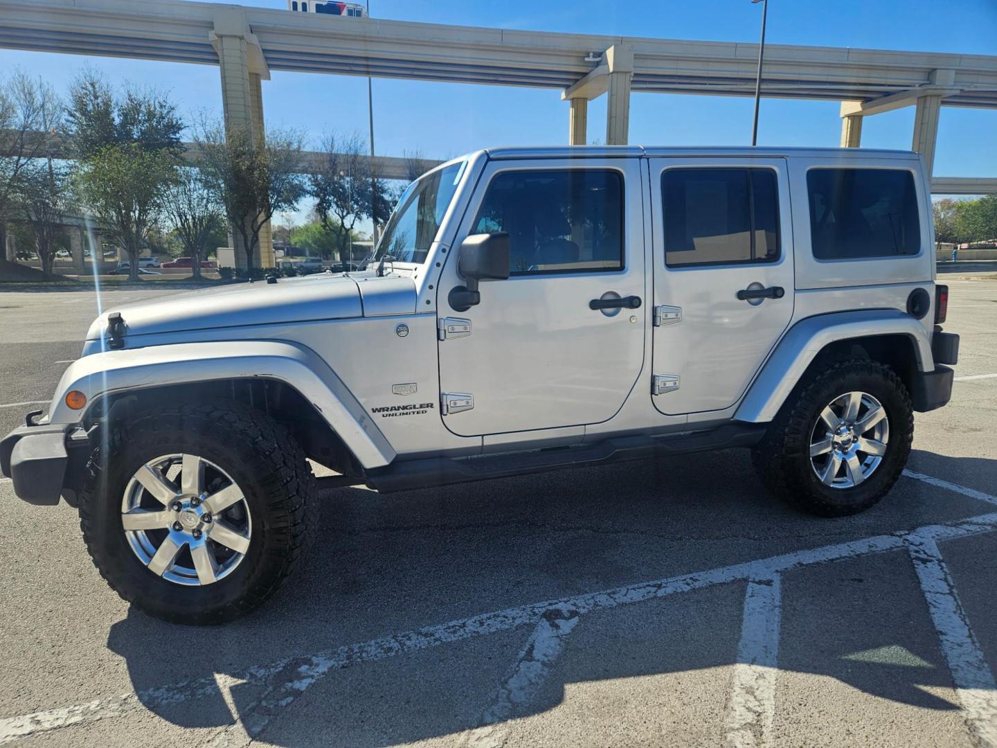 2011 silver Jeep Wrangler Jeep 70th Anniversary (1J4BA7H18BL) with an 3.8L V6 OHV 12V engine, located at 5005 Telephone Rd., Houston, TX, 77087, (713) 641-0980, 29.690666, -95.298683 - Photo#1