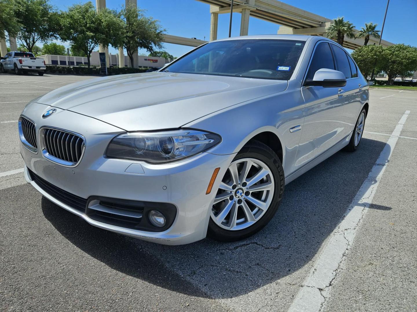 2016 silver BMW 5-Series 528i xDrive (WBA5A7C56GG) with an 3.0L L6 DOHC 24V engine, 8A transmission, located at 5005 Telephone Rd., Houston, TX, 77087, (713) 641-0980, 29.690666, -95.298683 - Photo#0