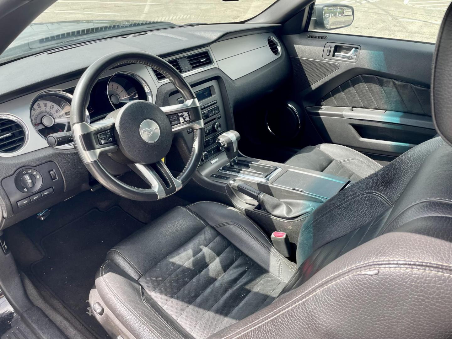 2011 Black Ford Mustang V6 Convertible (1ZVBP8EM6B5) with an 3.7L V6 DOHC 24V engine, located at 5005 Telephone Rd., Houston, TX, 77087, (713) 641-0980, 29.690666, -95.298683 - Photo#4
