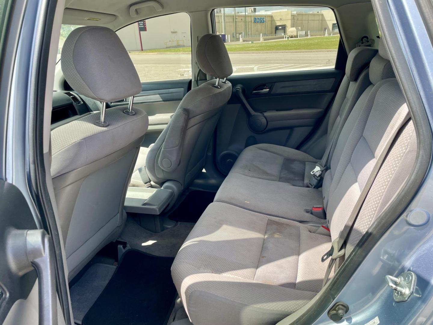 2008 Blue Honda CR-V LX 2WD AT (3CZRE38328G) with an 2.4L L4 DOHC 16V engine, 5-Speed Automatic Overdrive transmission, located at 5005 Telephone Rd., Houston, TX, 77087, (713) 641-0980, 29.690666, -95.298683 - Photo#5