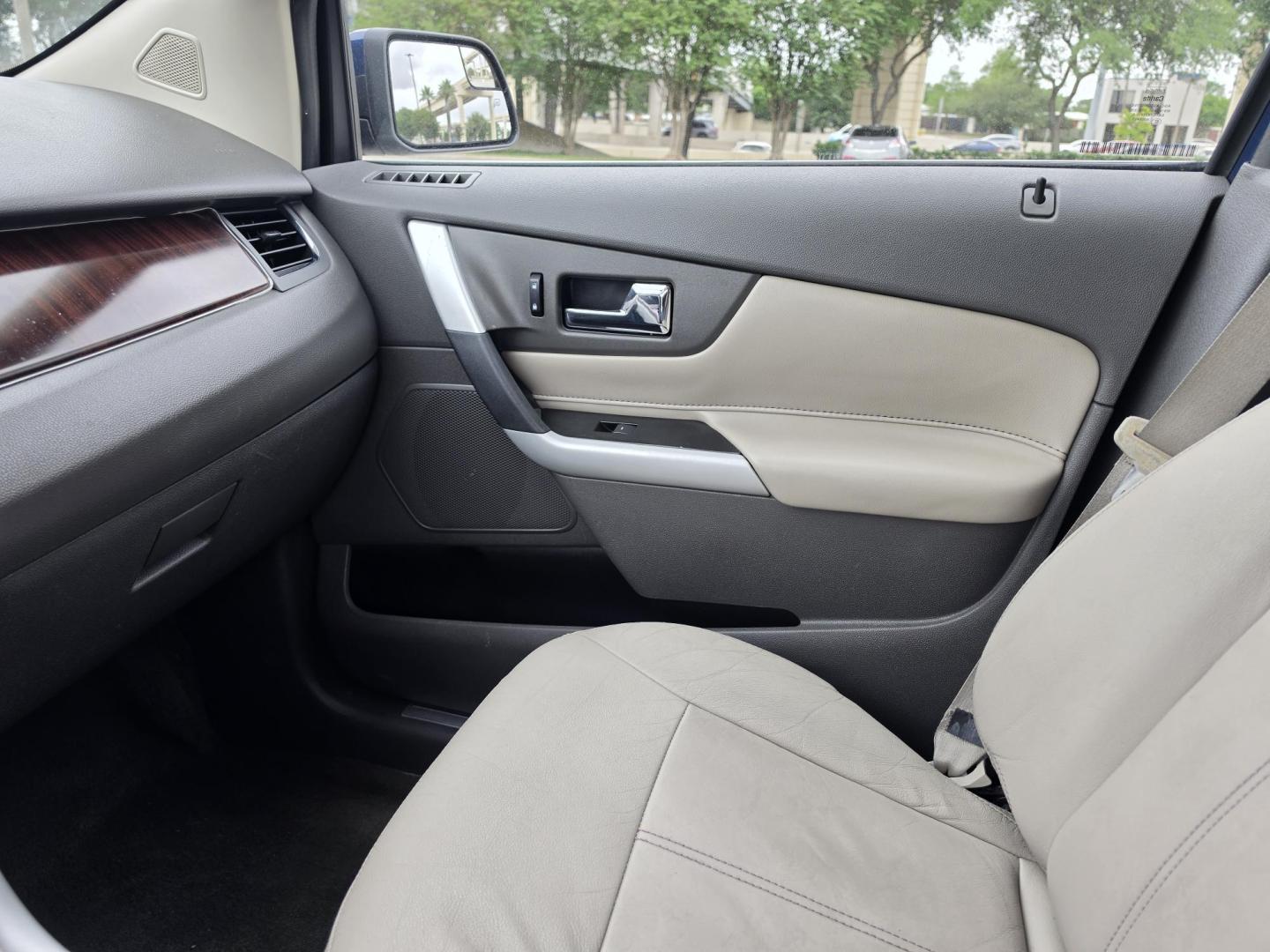 2012 Blue Ford Edge Limited FWD (2FMDK3KC8CB) with an 3.5L V6 DOHC 24V engine, 6-Speed Automatic transmission, located at 5005 Telephone Rd., Houston, TX, 77087, (713) 641-0980, 29.690666, -95.298683 - Photo#4