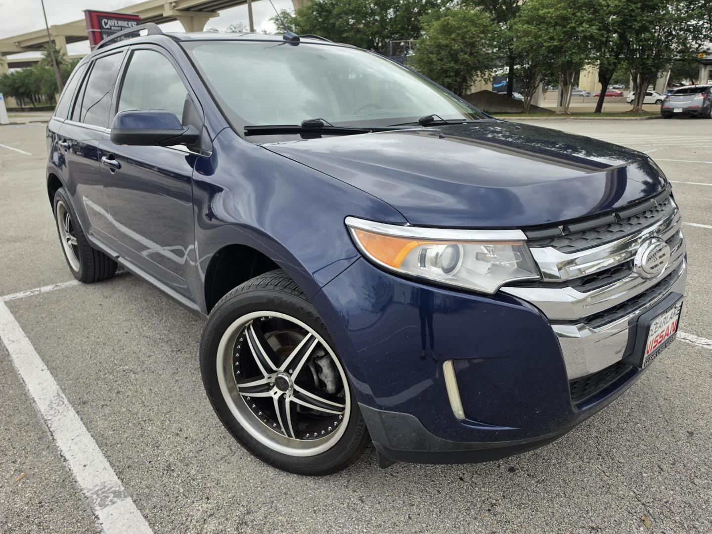 2012 Blue Ford Edge Limited FWD (2FMDK3KC8CB) with an 3.5L V6 DOHC 24V engine, 6-Speed Automatic transmission, located at 5005 Telephone Rd., Houston, TX, 77087, (713) 641-0980, 29.690666, -95.298683 - Photo#2