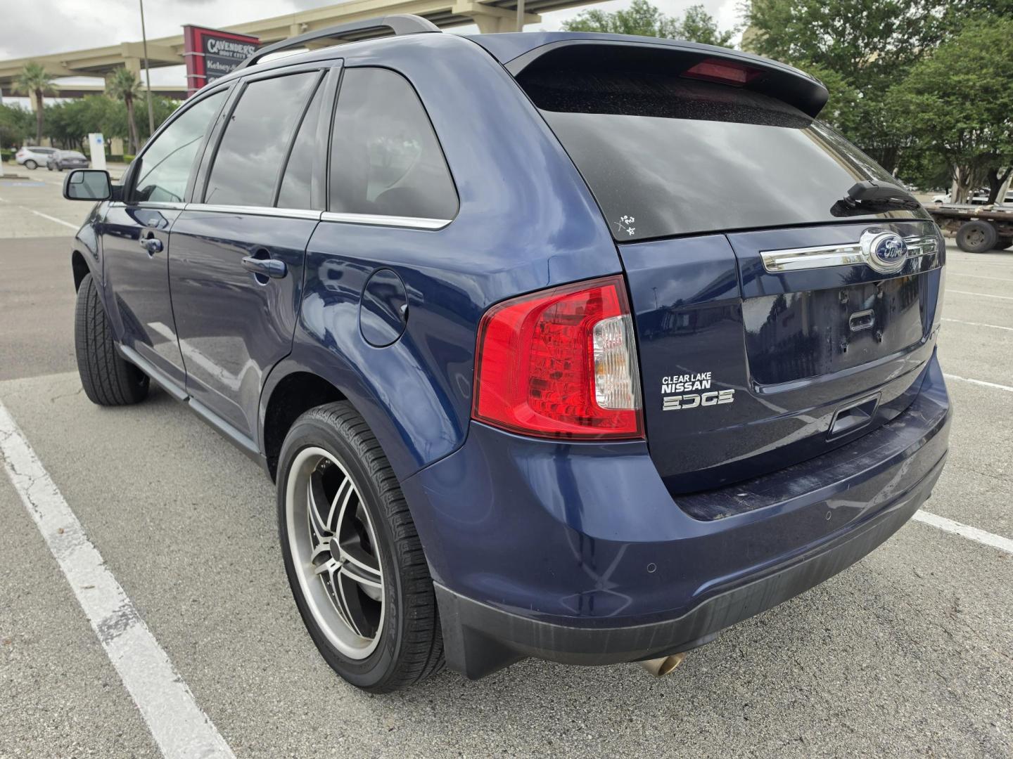 2012 Blue Ford Edge Limited FWD (2FMDK3KC8CB) with an 3.5L V6 DOHC 24V engine, 6-Speed Automatic transmission, located at 5005 Telephone Rd., Houston, TX, 77087, (713) 641-0980, 29.690666, -95.298683 - Photo#3