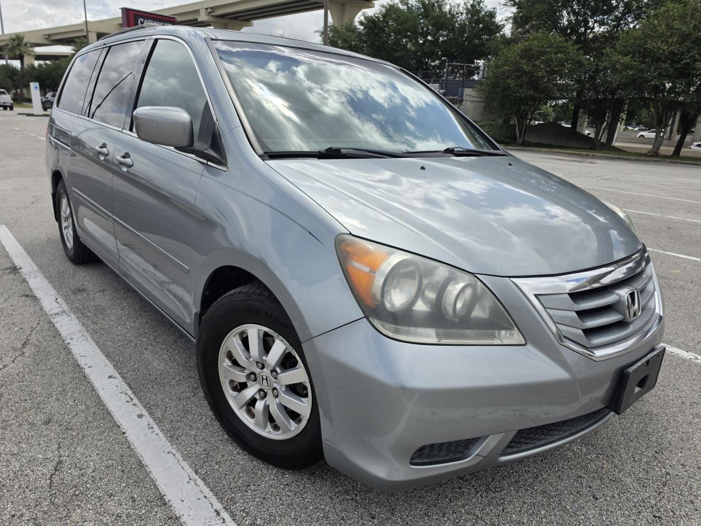 2009 Blue Honda Odyssey EX-L w/ DVD (5FNRL38759B) with an 3.5L V6 SOHC 24V engine, 5-Speed Automatic transmission, located at 5005 Telephone Rd., Houston, TX, 77087, (713) 641-0980, 29.690666, -95.298683 - Photo#2