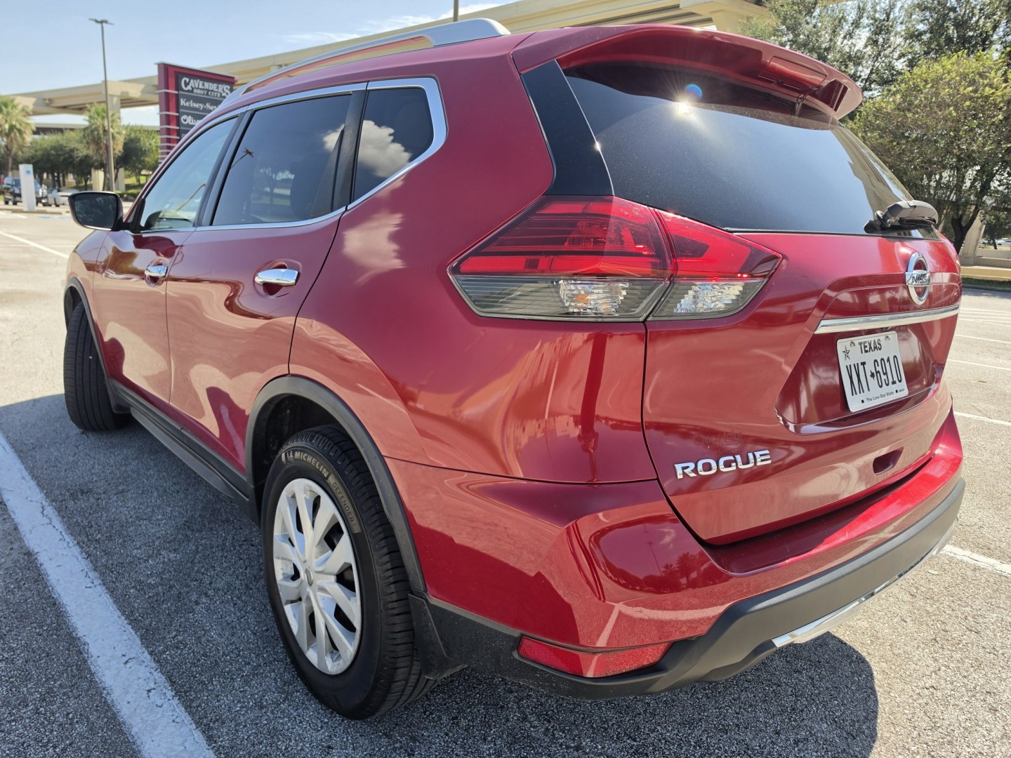 2017 Red Nissan Rogue SV 2WD (JN8AT2MT1HW) with an 2.5L L4 DOHC 16V engine, CVT transmission, located at 5005 Telephone Rd., Houston, TX, 77087, (713) 641-0980, 29.690666, -95.298683- Photo#1