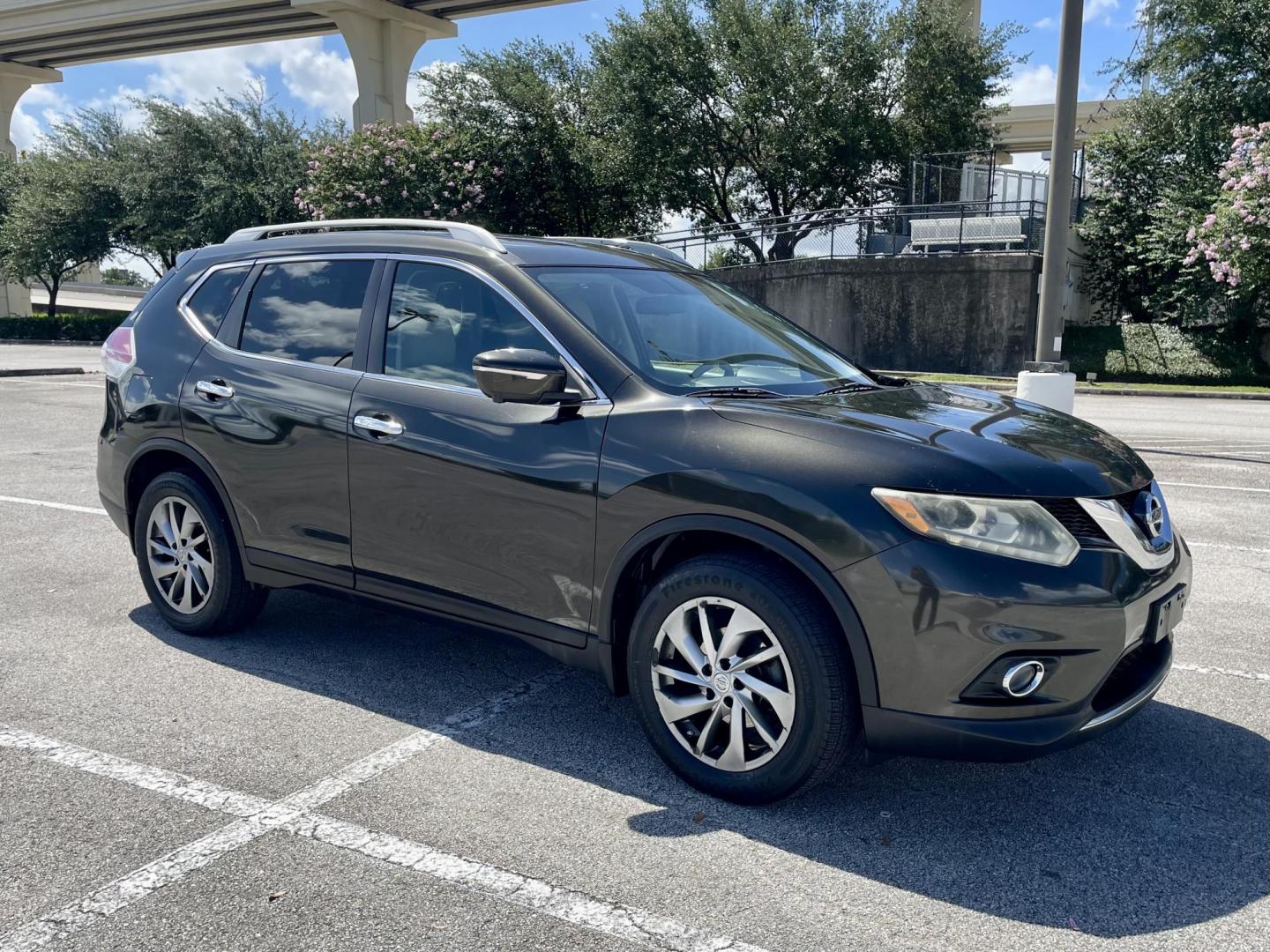 2014 Black Nissan Rogue S 2WD (5N1AT2MT4EC) with an 2.5L L4 DOHC 16V engine, Continuously Variable Transmission transmission, located at 5005 Telephone Rd., Houston, TX, 77087, (713) 641-0980, 29.690666, -95.298683 - Photo#2