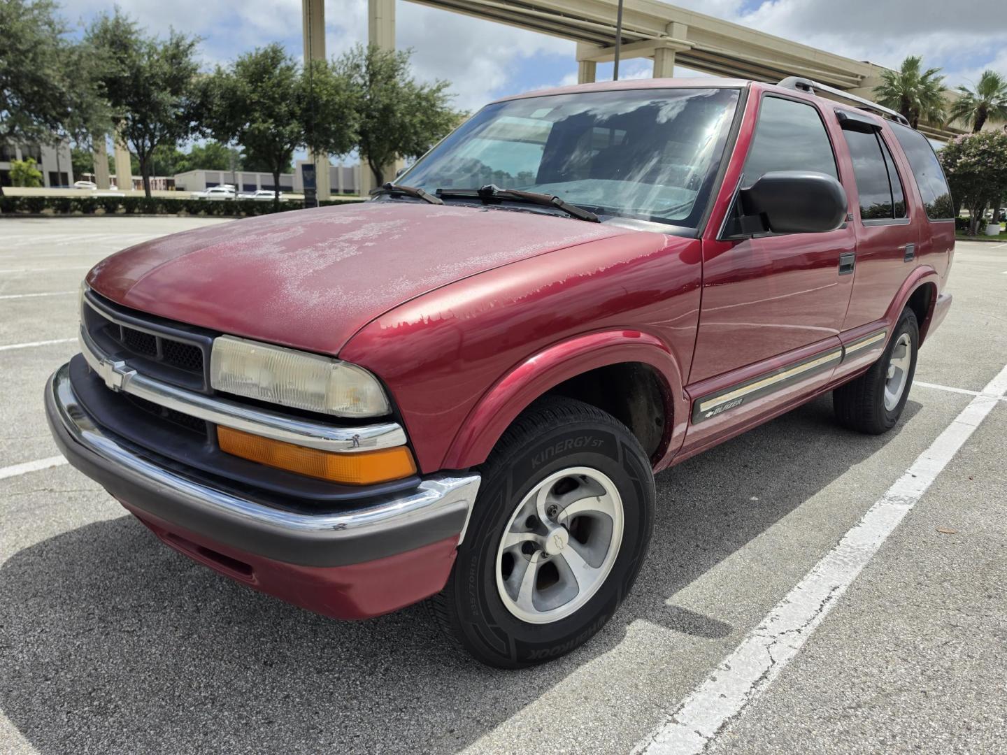 2001 Chevrolet Blazer LS 4-Door 2WD (1GNCS13W412) with an 4.3L V6 OHV 12V engine, 4-Speed Automatic Overdrive transmission, located at 5005 Telephone Rd., Houston, TX, 77087, (713) 641-0980, 29.690666, -95.298683- Photo#0