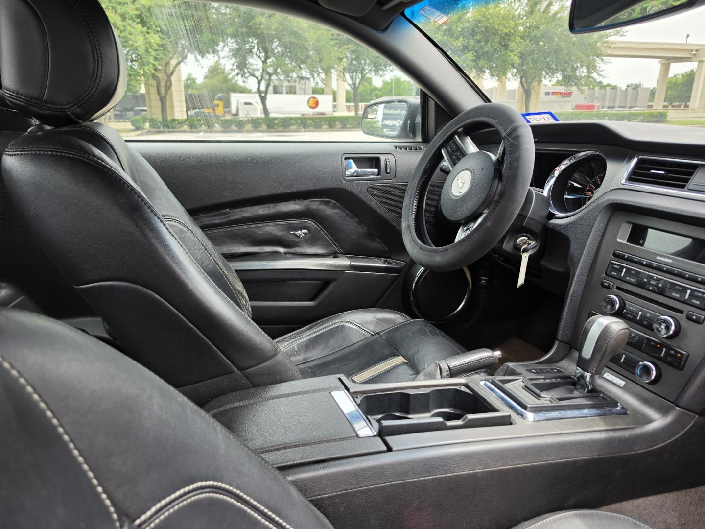2014 Gray Ford Mustang GT Coupe (1ZVBP8CF1E5) with an 5.0L V8 DOHC 32V engine, located at 5005 Telephone Rd., Houston, TX, 77087, (713) 641-0980, 29.690666, -95.298683- Photo#4