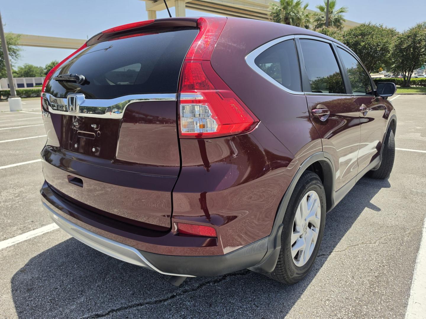 2015 Red Honda CR-V EX 2WD (2HKRM3H51FH) with an 2.4L L4 DOHC 16V engine, Continuously Variable Transmission transmission, located at 5005 Telephone Rd., Houston, TX, 77087, (713) 641-0980, 29.690666, -95.298683- Photo#3