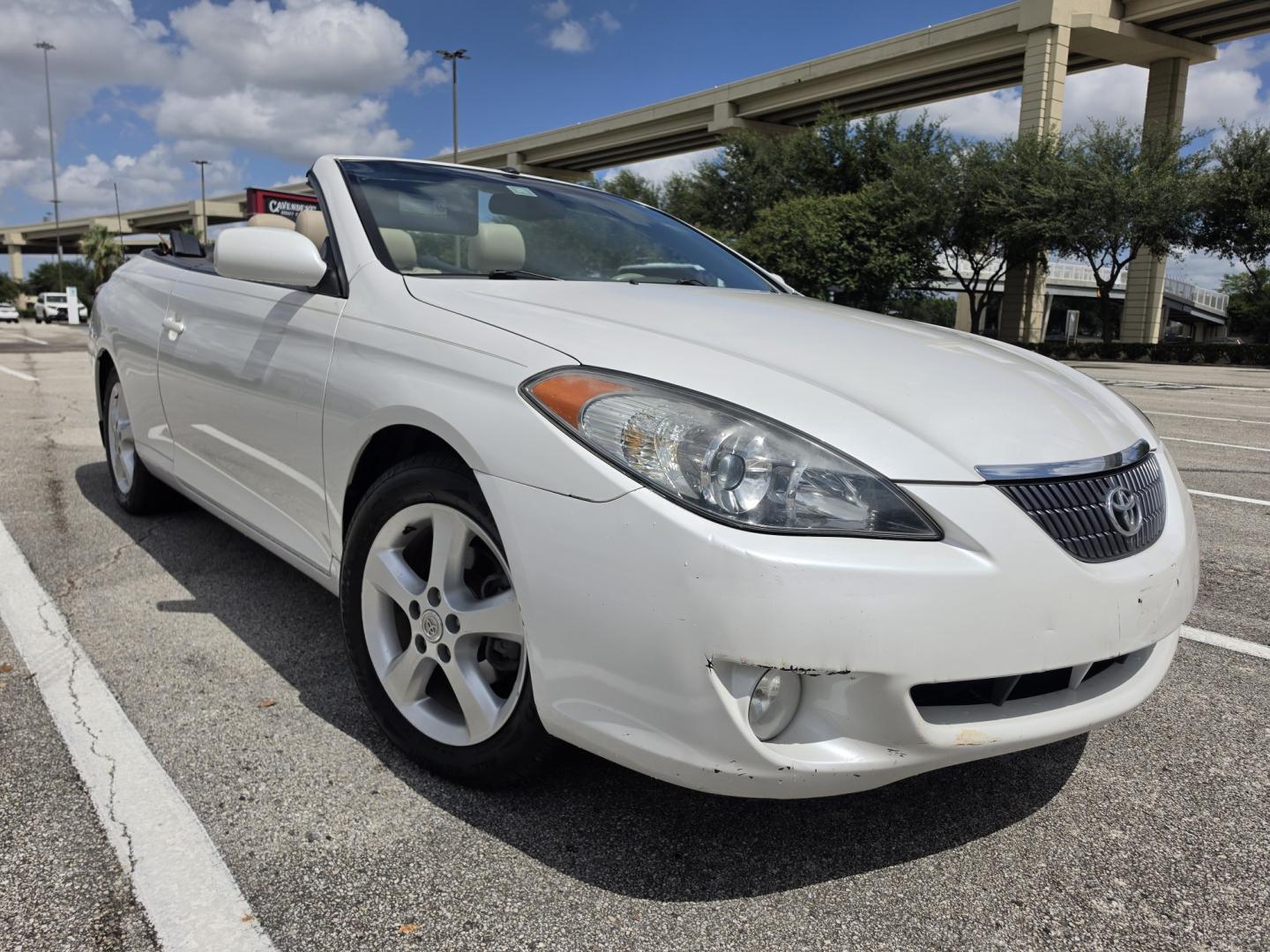 2005 white Toyota Camry Solara SE Convertible (4T1FA38P35U) with an 3.3L V6 DOHC 24V engine, 5A OD transmission, located at 5005 Telephone Rd., Houston, TX, 77087, (713) 641-0980, 29.690666, -95.298683- Photo#2