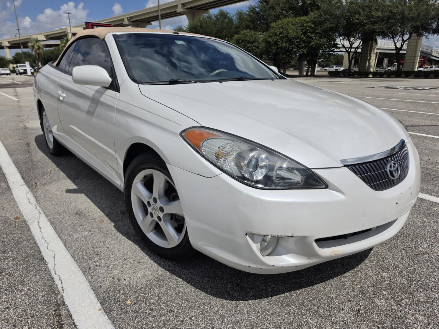 2005 white Toyota Camry Solara SE Convertible (4T1FA38P35U) with an 3.3L V6 DOHC 24V engine, 5A OD transmission, located at 5005 Telephone Rd., Houston, TX, 77087, (713) 641-0980, 29.690666, -95.298683- Photo#4