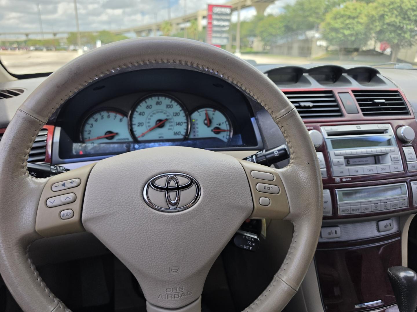 2005 white Toyota Camry Solara SE Convertible (4T1FA38P35U) with an 3.3L V6 DOHC 24V engine, 5A OD transmission, located at 5005 Telephone Rd., Houston, TX, 77087, (713) 641-0980, 29.690666, -95.298683- Photo#8