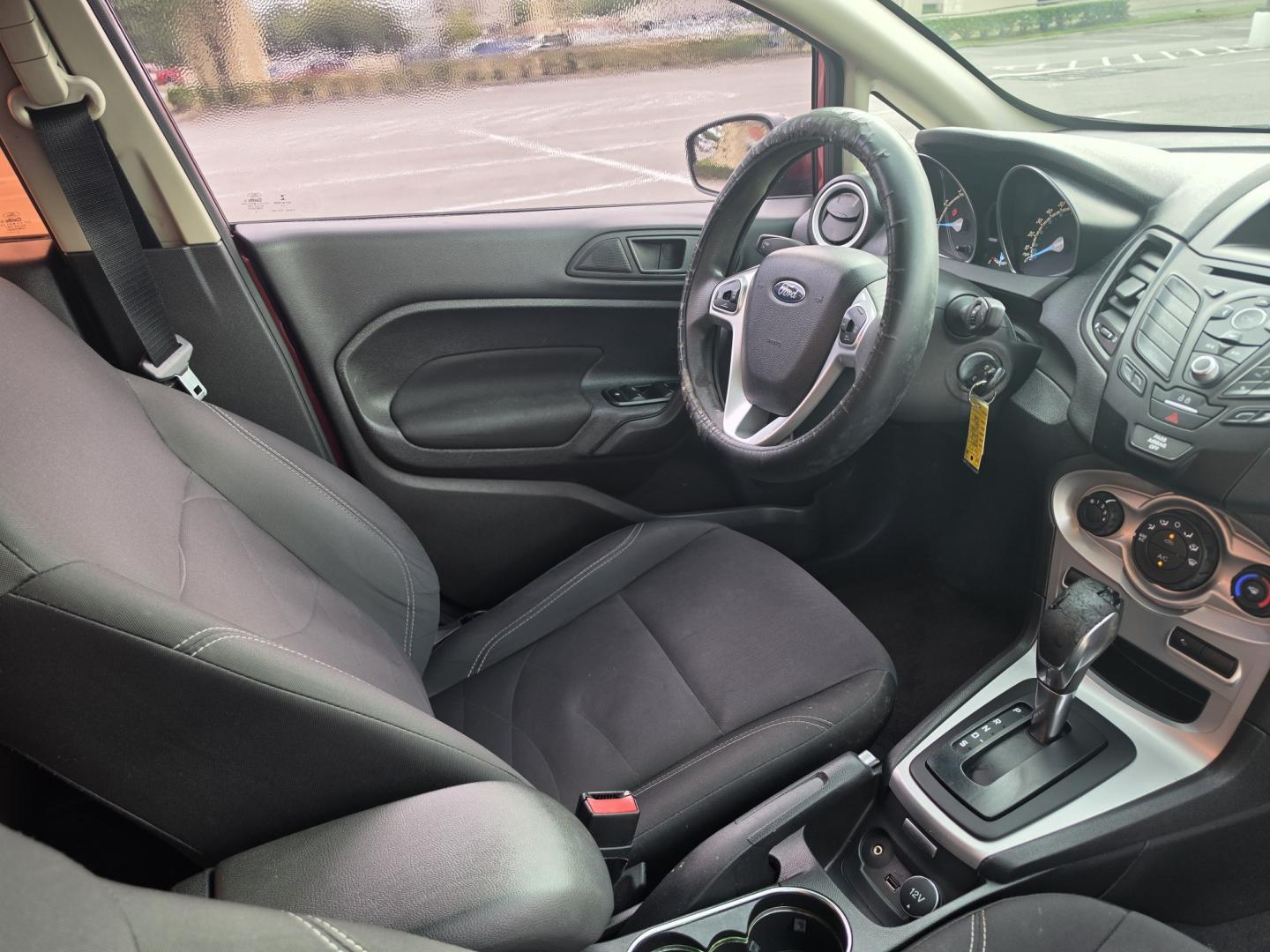2017 Red Ford Fiesta SE Sedan (3FADP4BJ9HM) with an 1.6L L4 DOHC 16V engine, located at 5005 Telephone Rd., Houston, TX, 77087, (713) 641-0980, 29.690666, -95.298683- Photo#5