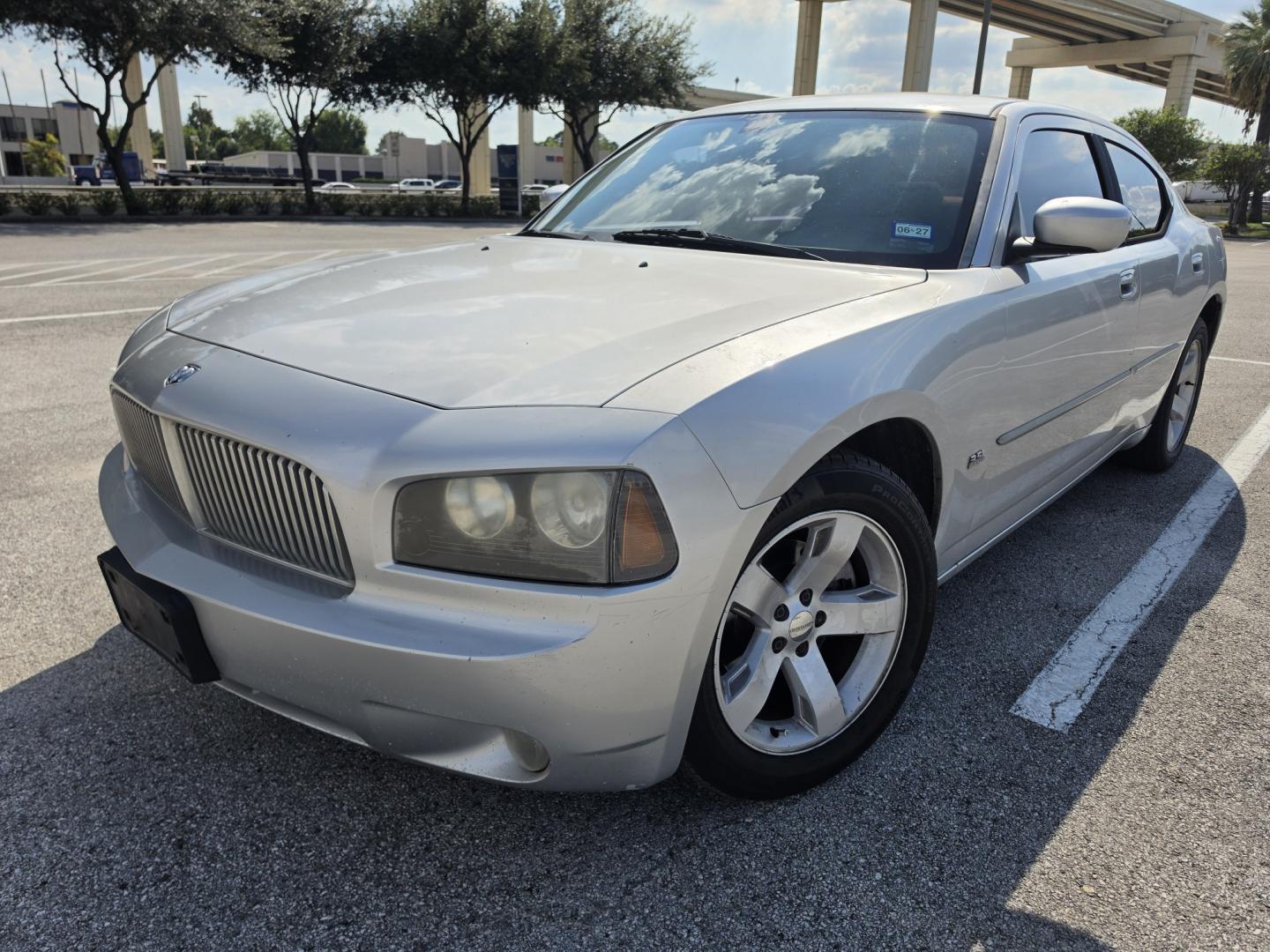 2010 Gray Dodge Charger SXT (2B3CA3CV7AH) with an 3.5L V6 SOHC 24V engine, 5A transmission, located at 5005 Telephone Rd., Houston, TX, 77087, (713) 641-0980, 29.690666, -95.298683- Photo#0