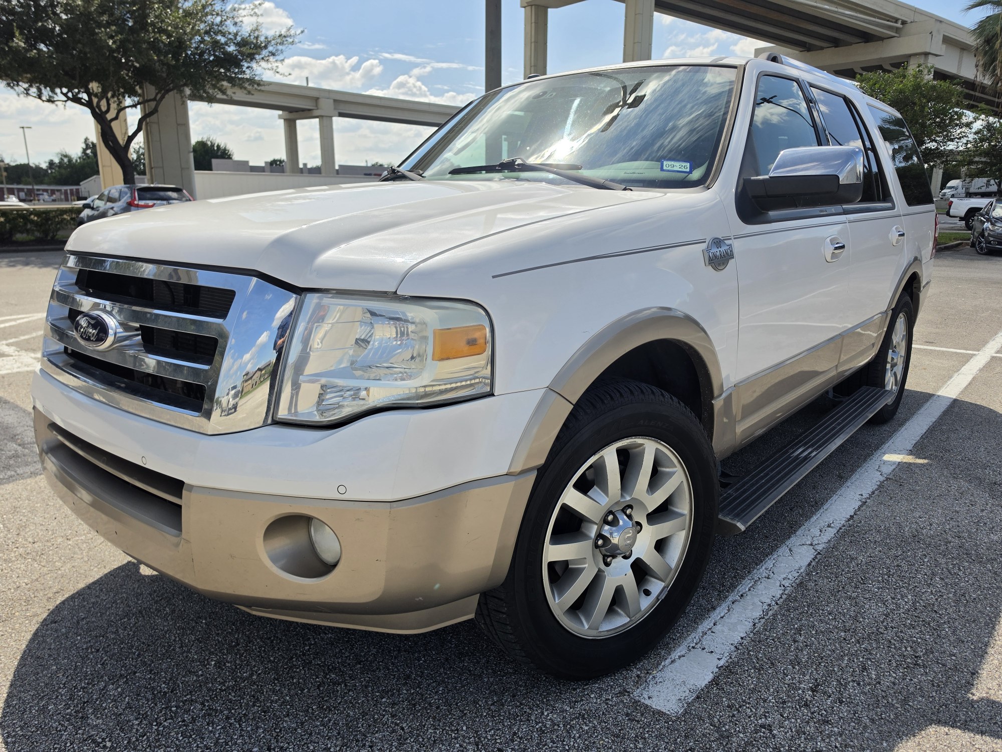 photo of 2014 Ford Expedition King Ranch 2WD